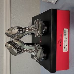 Nina Sue Lynn Pewter crystal sparkle heels